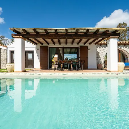 Mariposa - 500m From The Beach Villa