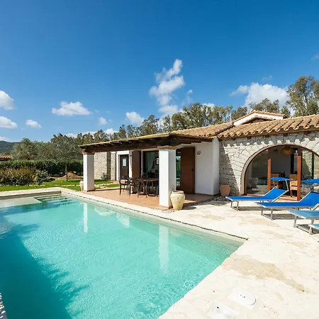 Mariposa - 500m From The Beach Castiadas