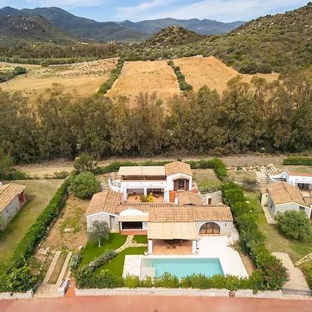 Mariposa - 500m From The Beach Villa *